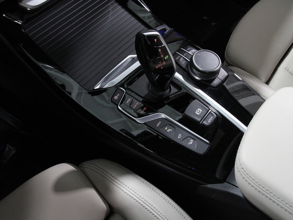 Used 2021 BMW X3 xDrive30e w/ Premium Package image 18