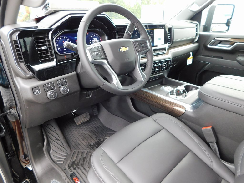 New 2026 Chevrolet Silverado 3500 LT w/ Z71 Chrome Sport Edition image 21