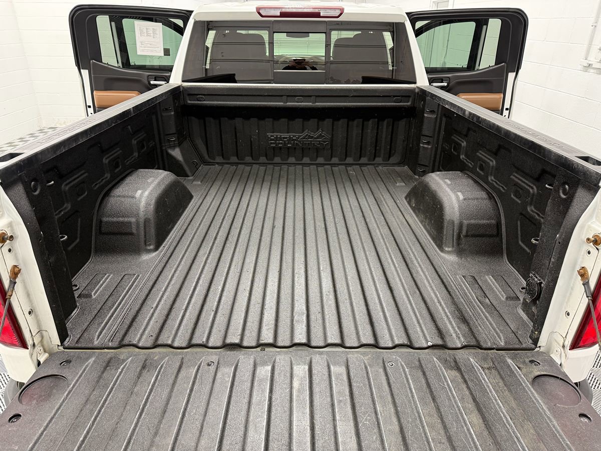 Used 2020 Chevrolet Silverado 1500 High Country AWD/4WD image 34