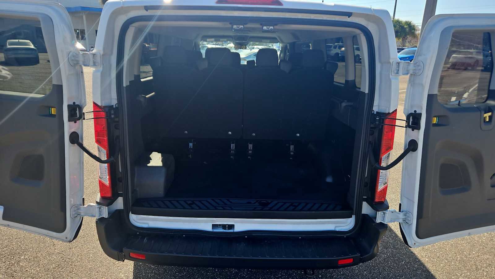 Used 2023 Ford Transit 350 XL image 20