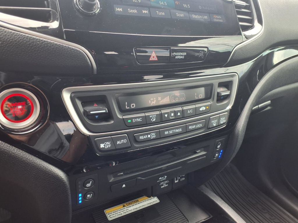 Used 2020 Honda Pilot Elite image 21