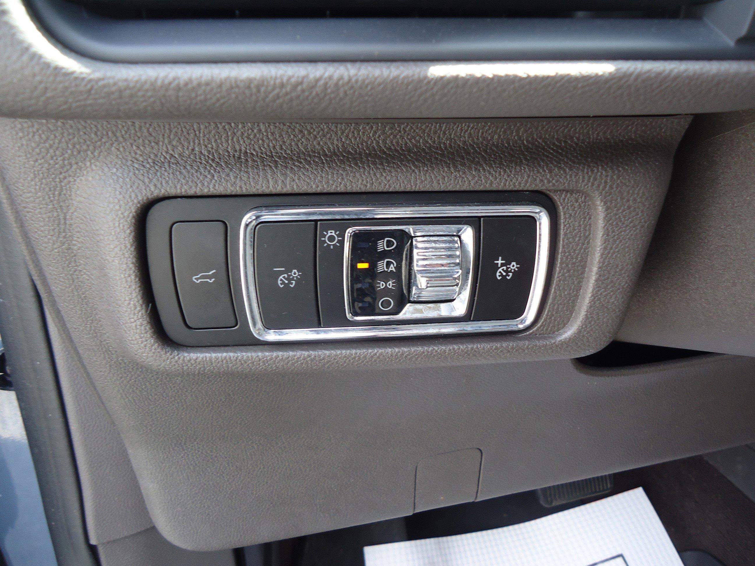 Used 2023 Lincoln Corsair AWD w/ Equipment Group 101A image 14