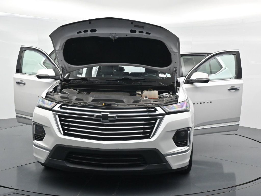 Used 2023 Chevrolet Traverse Premier FWD image 38