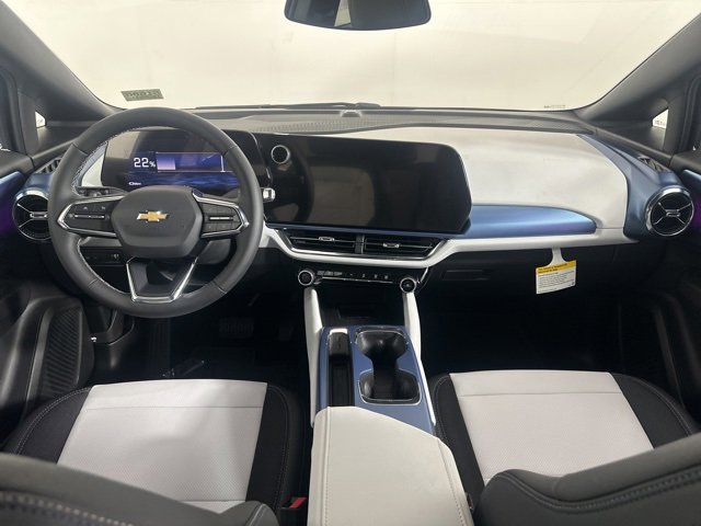 New 2026 Chevrolet Equinox EV LT image 18