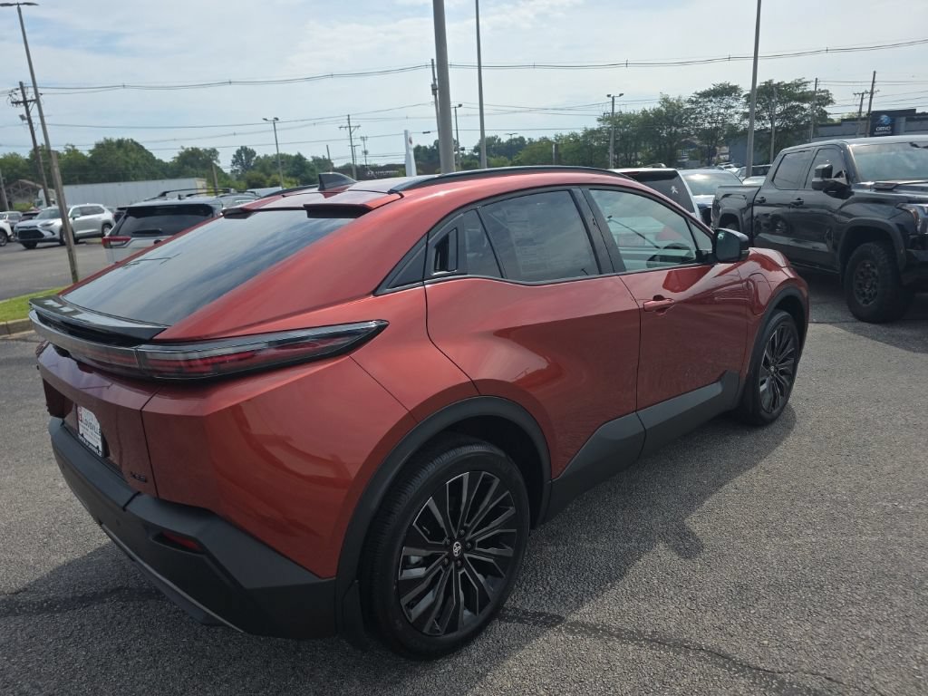 New 2026 Toyota C-HR AWD/4WD image 4