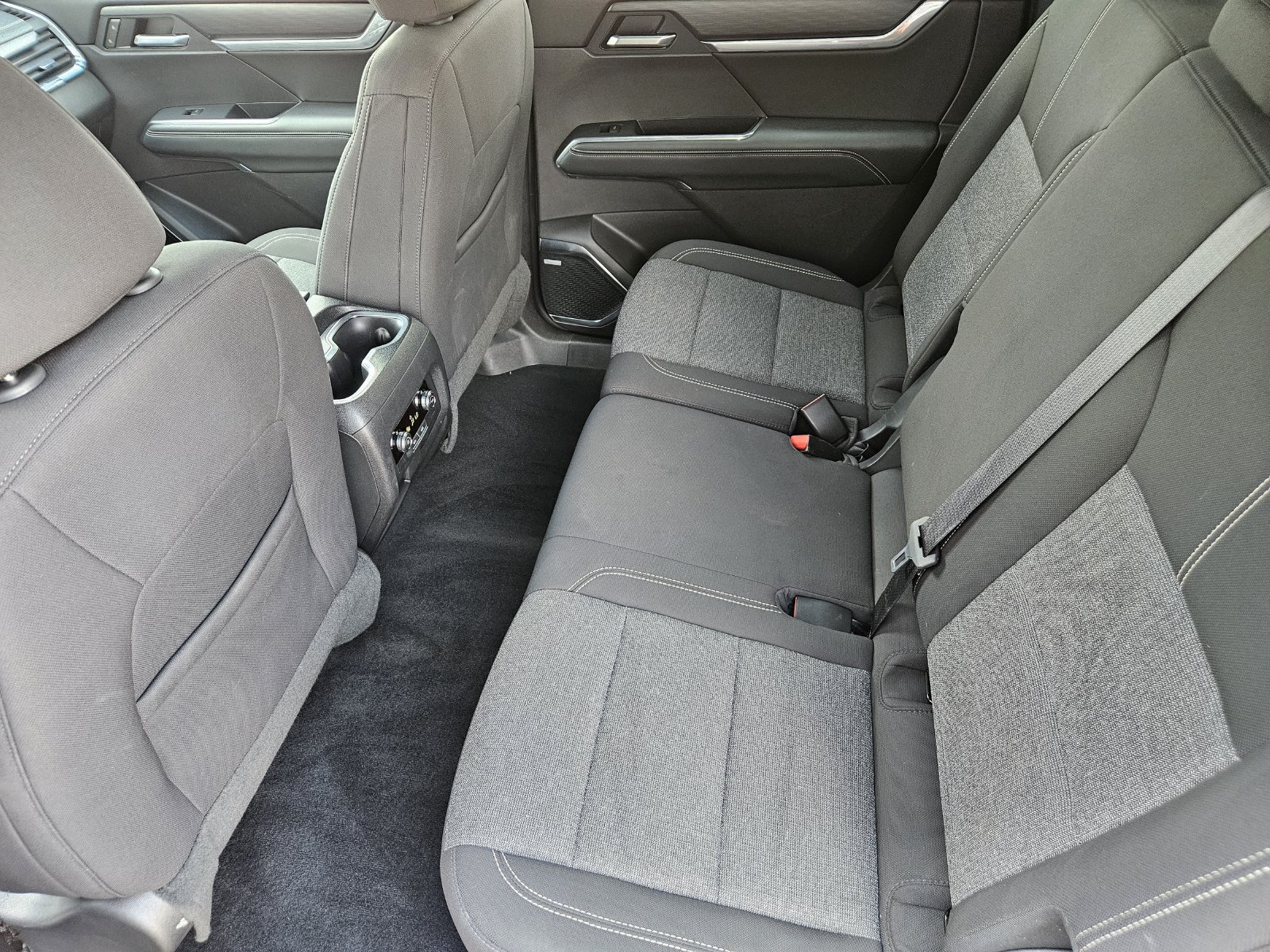 Used 2026 GMC Acadia Elevation FWD image 32