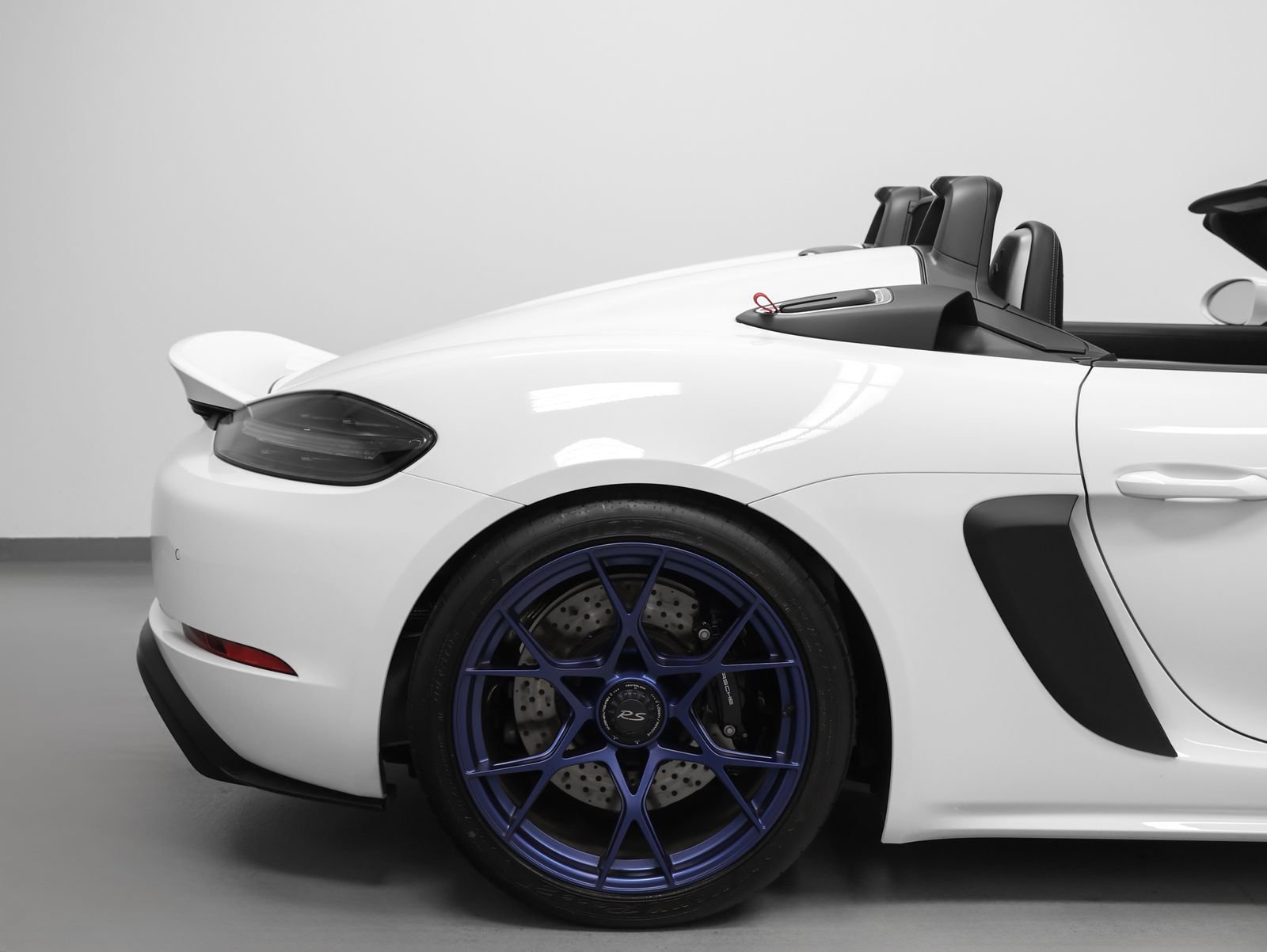Certified 2025 Porsche 718 Boxster Spyder RS w/ Light Design Package RWD image 18