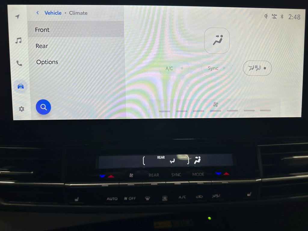 Used 2025 Toyota Sienna XLE image 31