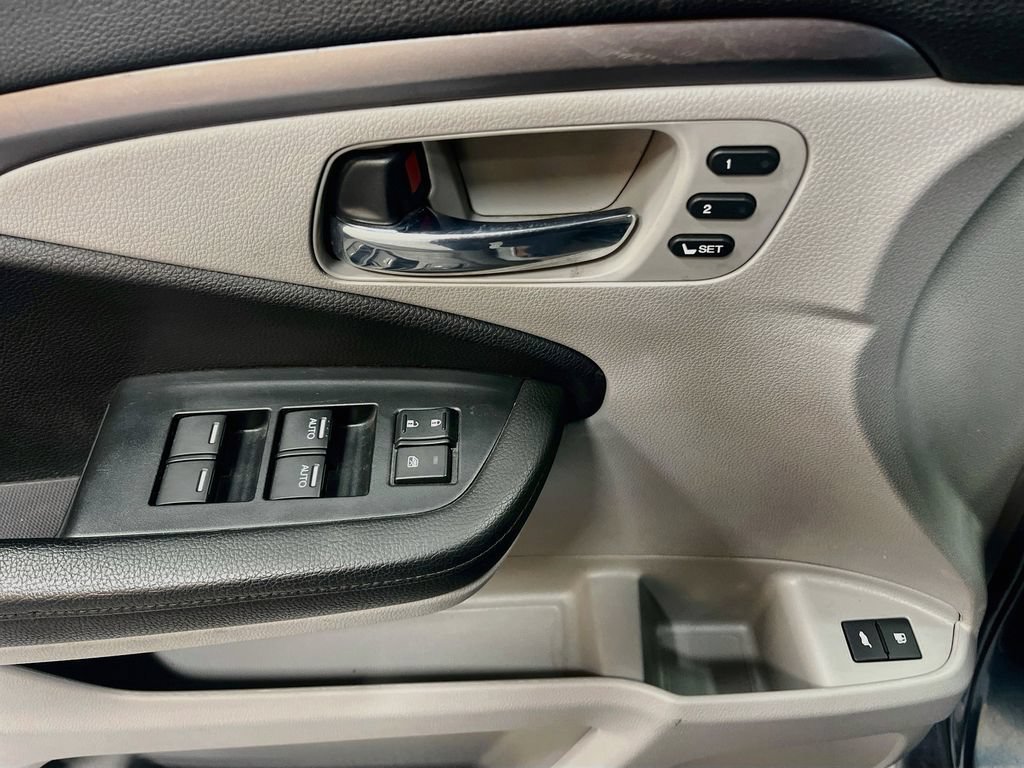 Used 2021 Honda Pilot Special Edition image 17