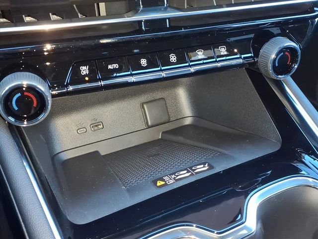 New 2026 Chevrolet Traverse RS w/ LPO, Floor Liner Package image 37