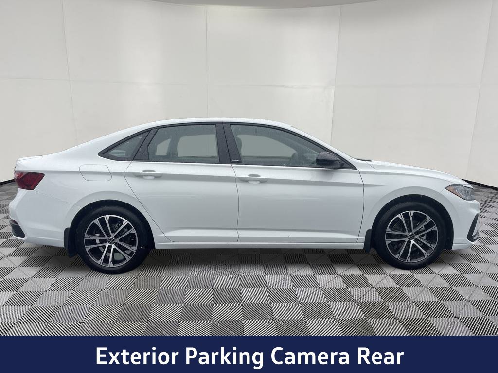New 2026 Volkswagen Jetta Sport FWD image 2