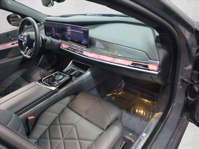 Used 2023 BMW 740i RWD image 24