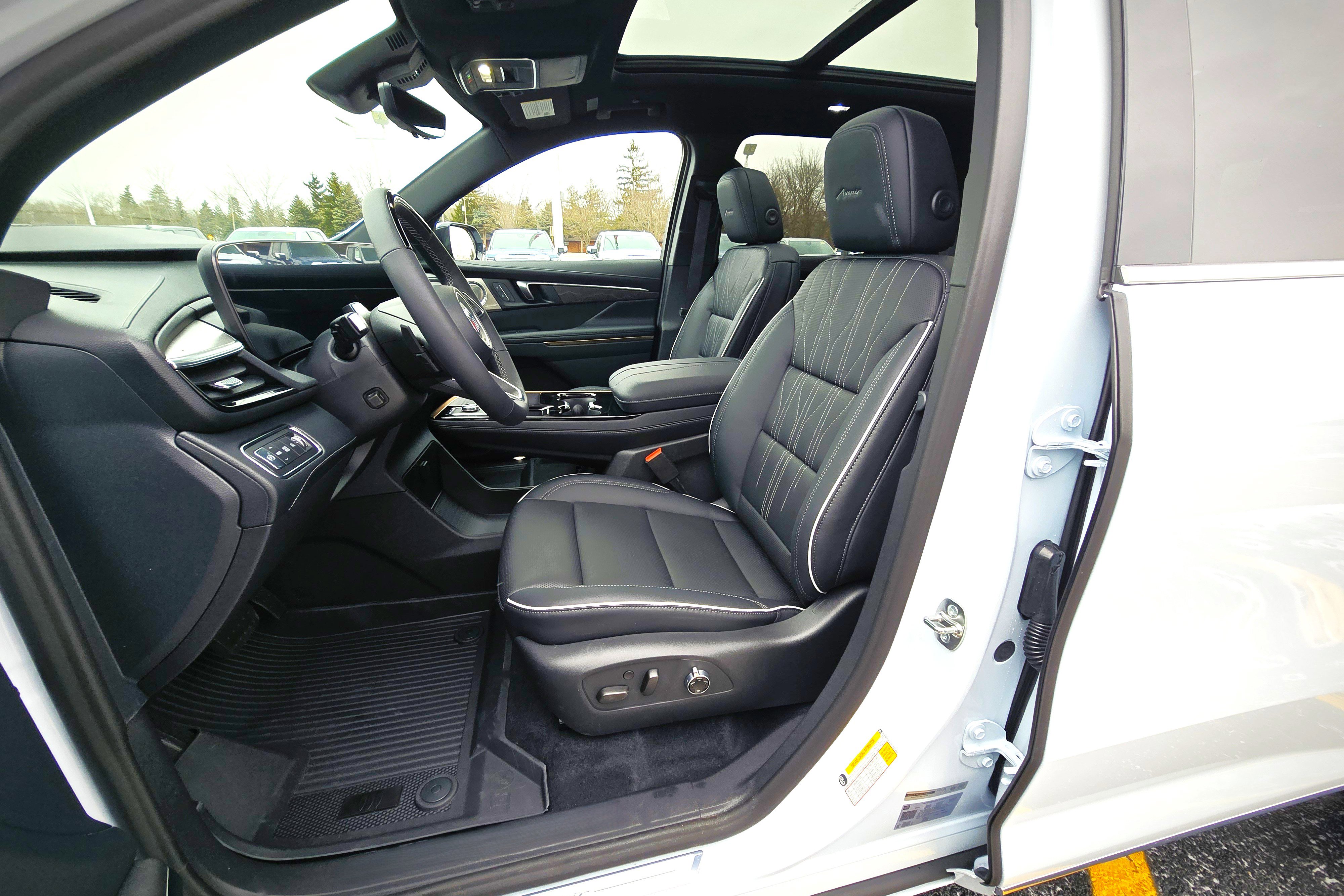 New 2026 Buick Enclave Avenir w/ Super Cruise Package image 11