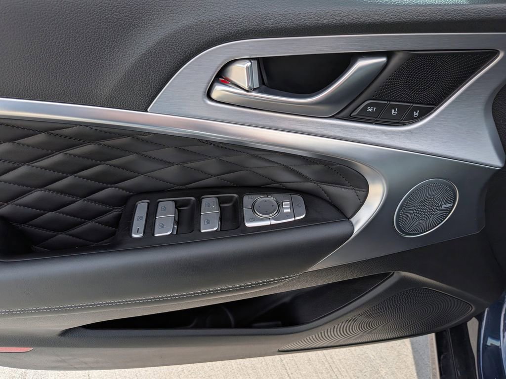 Used 2019 Genesis G70 3.3T Advanced w/ Prestige Package image 10