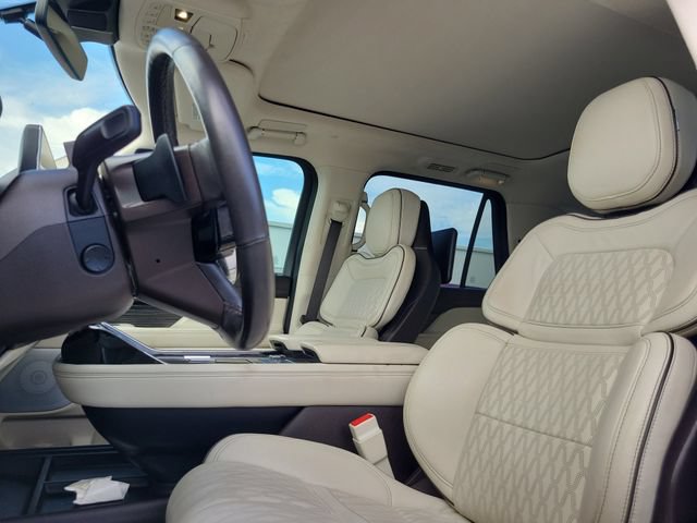 Used 2023 Lincoln Navigator L Black Label AWD/4WD image 26