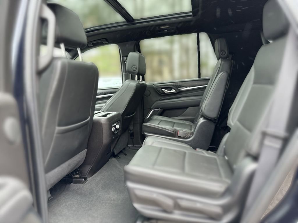 Used 2021 GMC Yukon Denali w/ Denali Premium Package image 24
