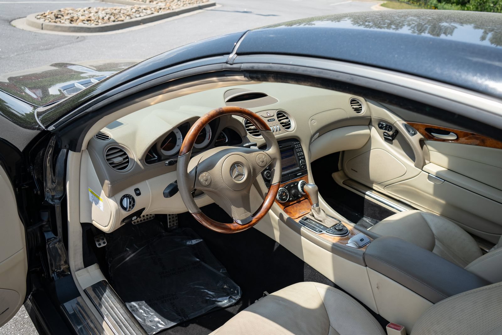 Used 2009 Mercedes-Benz SL 550 image 12
