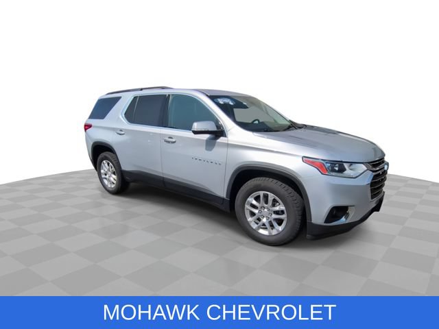 Used 2020 Chevrolet Traverse LT w/ Driver Confidence II Package AWD/4WD image 2