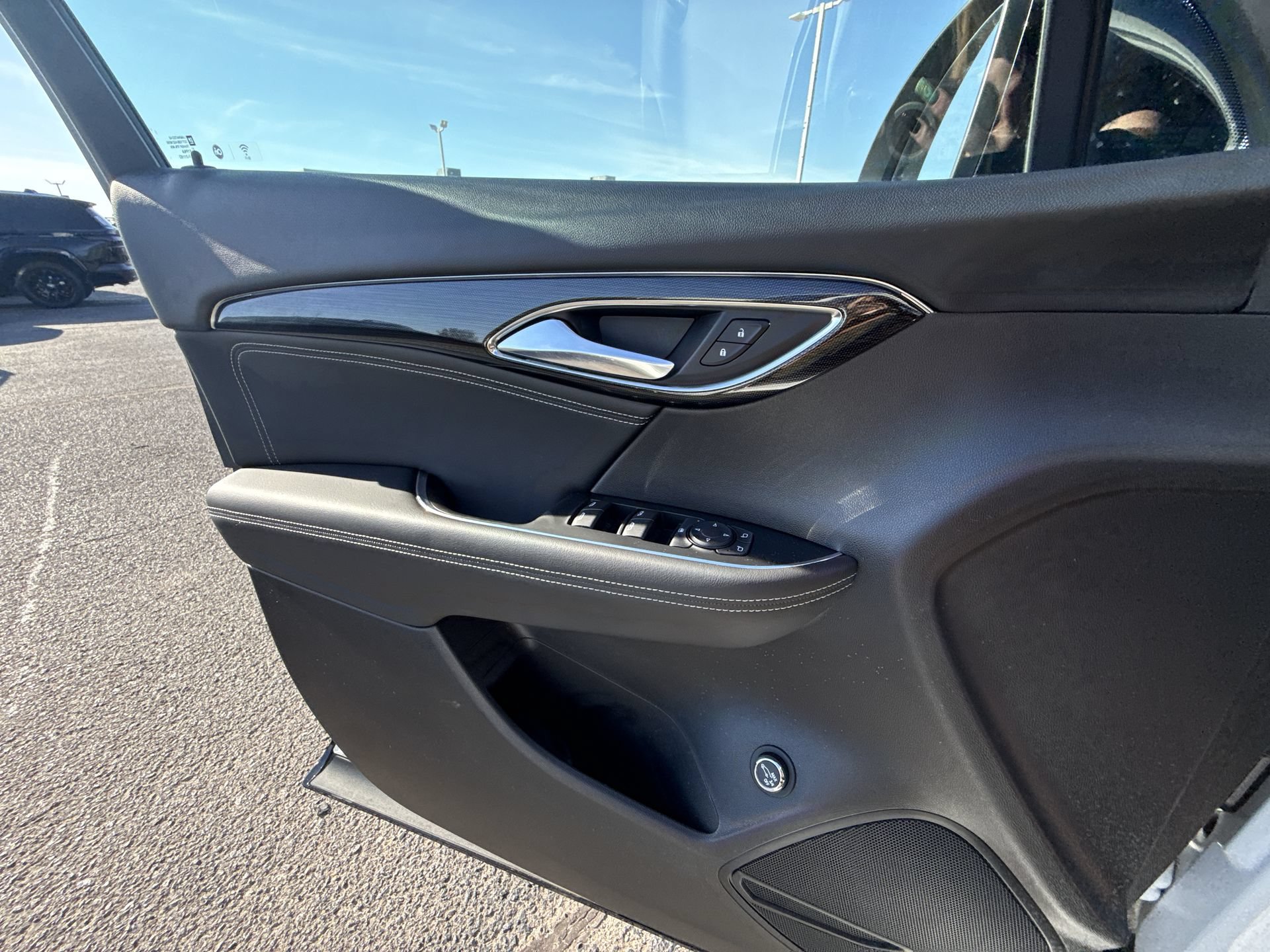 Used 2023 Buick Envision Preferred w/ Sport Touring Package AWD/4WD image 30