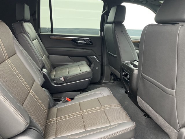 New 2026 Chevrolet Suburban High Country AWD/4WD image 21