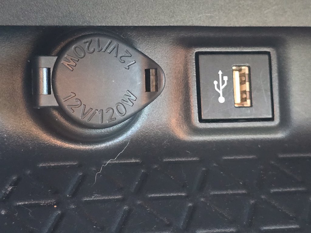 Certified 2025 Toyota RAV4 XLE AWD/4WD image 27