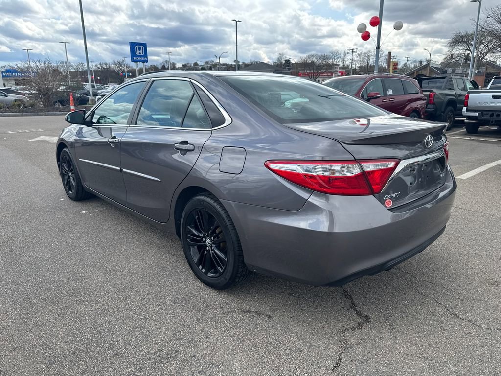 Used 2016 Toyota Camry SE w/ Protection Package (Q2) image 5