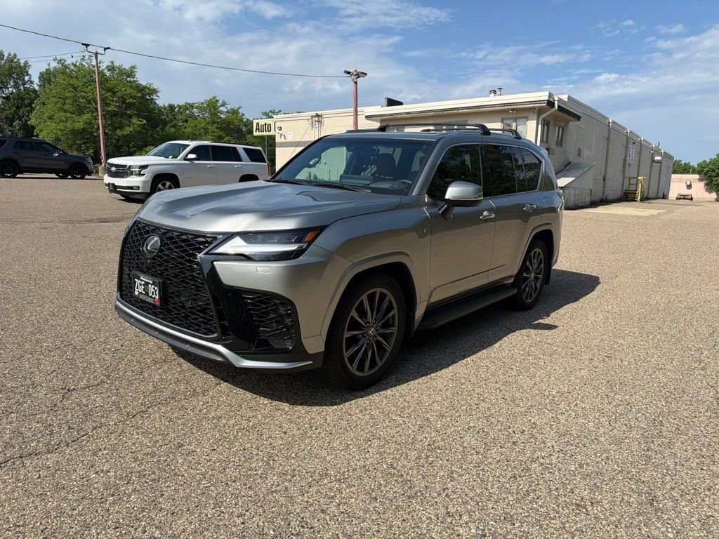 Used 2024 Lexus LX 600 F Sport AWD/4WD image 4