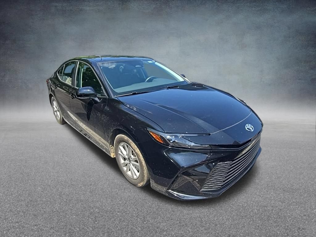 Used 2025 Toyota Camry LE FWD image 2