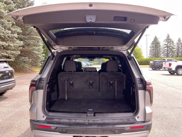 Used 2024 Chevrolet Traverse Z71 w/ Enhanced Driving Package AWD/4WD image 27
