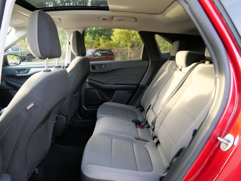 Certified 2022 Ford Escape SE w/ SE Sport Appearance Package AWD/4WD image 19