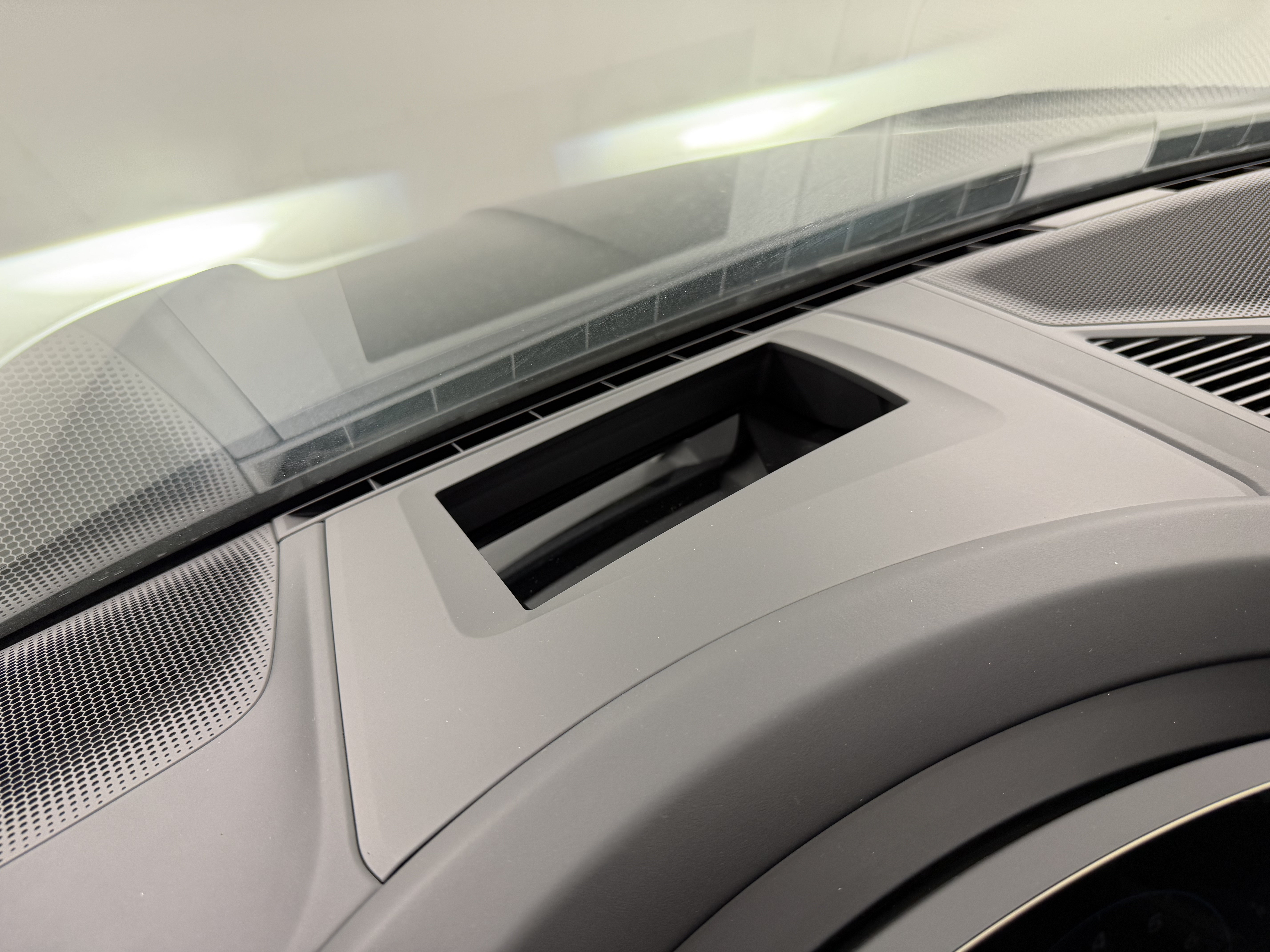 New 2026 Porsche Cayenne GTS AWD/4WD image 53