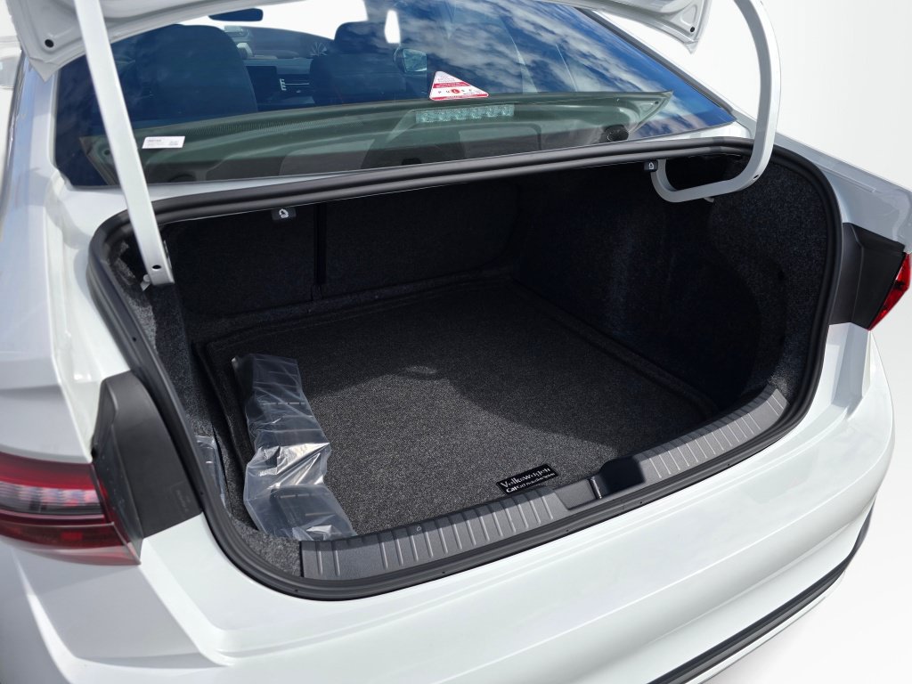 New 2026 Volkswagen Jetta Sport FWD image 14
