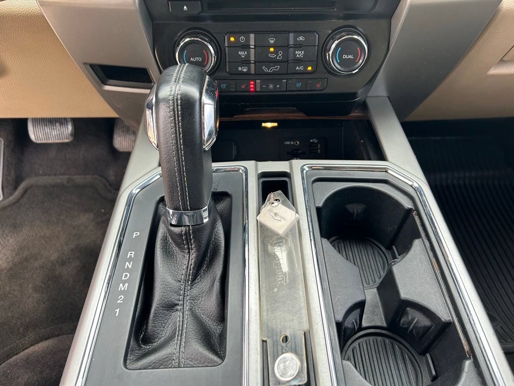 Used 2015 Ford F150 Lariat w/ Equipment Group 501A Mid AWD/4WD image 23