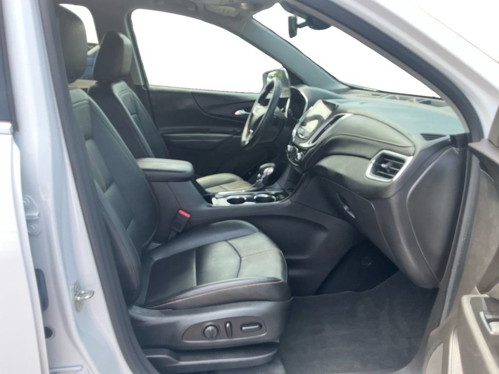 Used 2023 Chevrolet Equinox Premier FWD image 22
