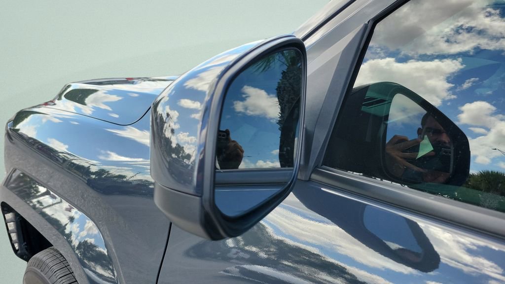 Certified 2024 Toyota Tacoma SR5 AWD/4WD image 11