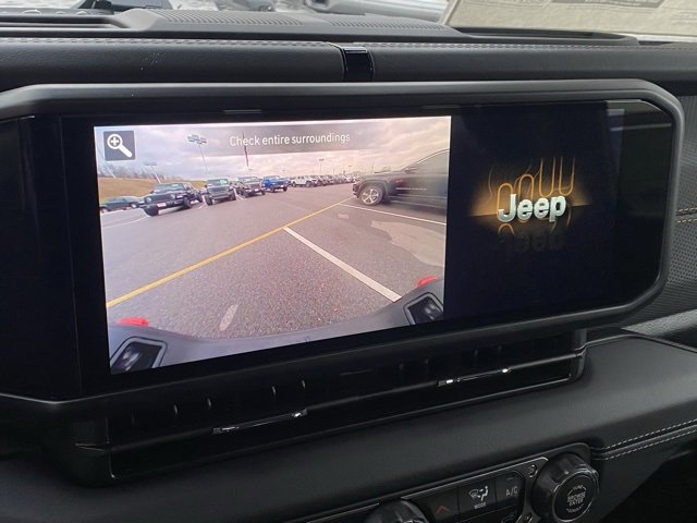 New 2026 Jeep Gladiator Mojave image 3