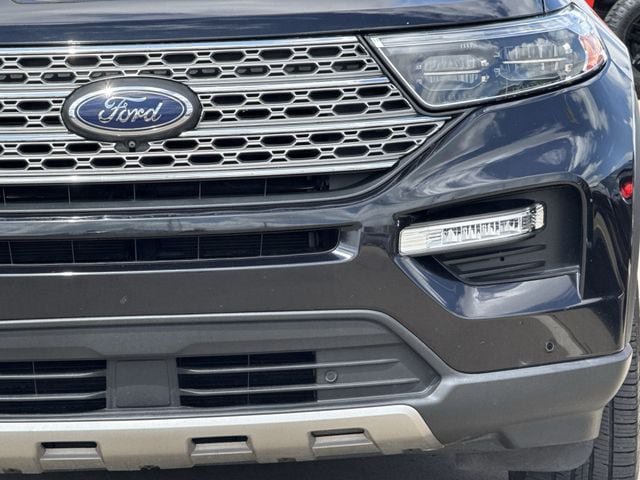 Used 2022 Ford Explorer Limited w/ Equipment Group 301A RWD image 8