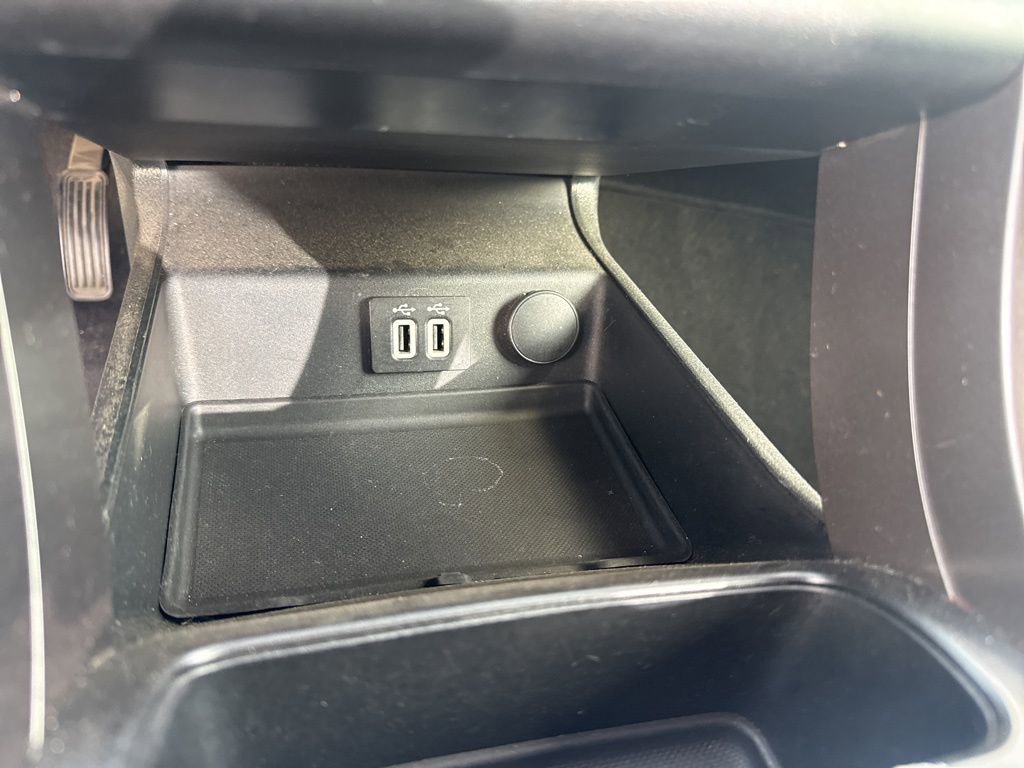 Used 2020 Ford Fusion SE image 14