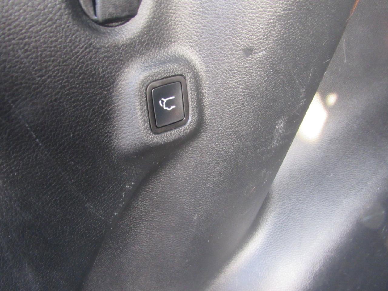 Used 2021 Jeep Compass Limited w/ Sun and Sound Group image 42