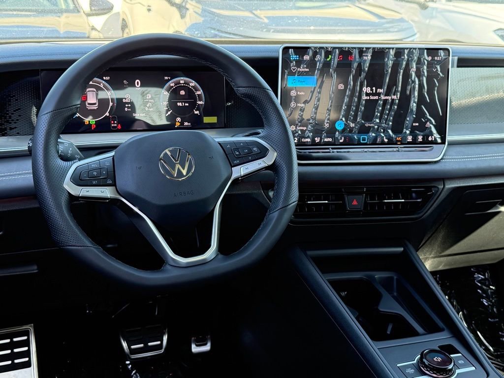 New 2026 Volkswagen Tiguan SE R-Line image 24