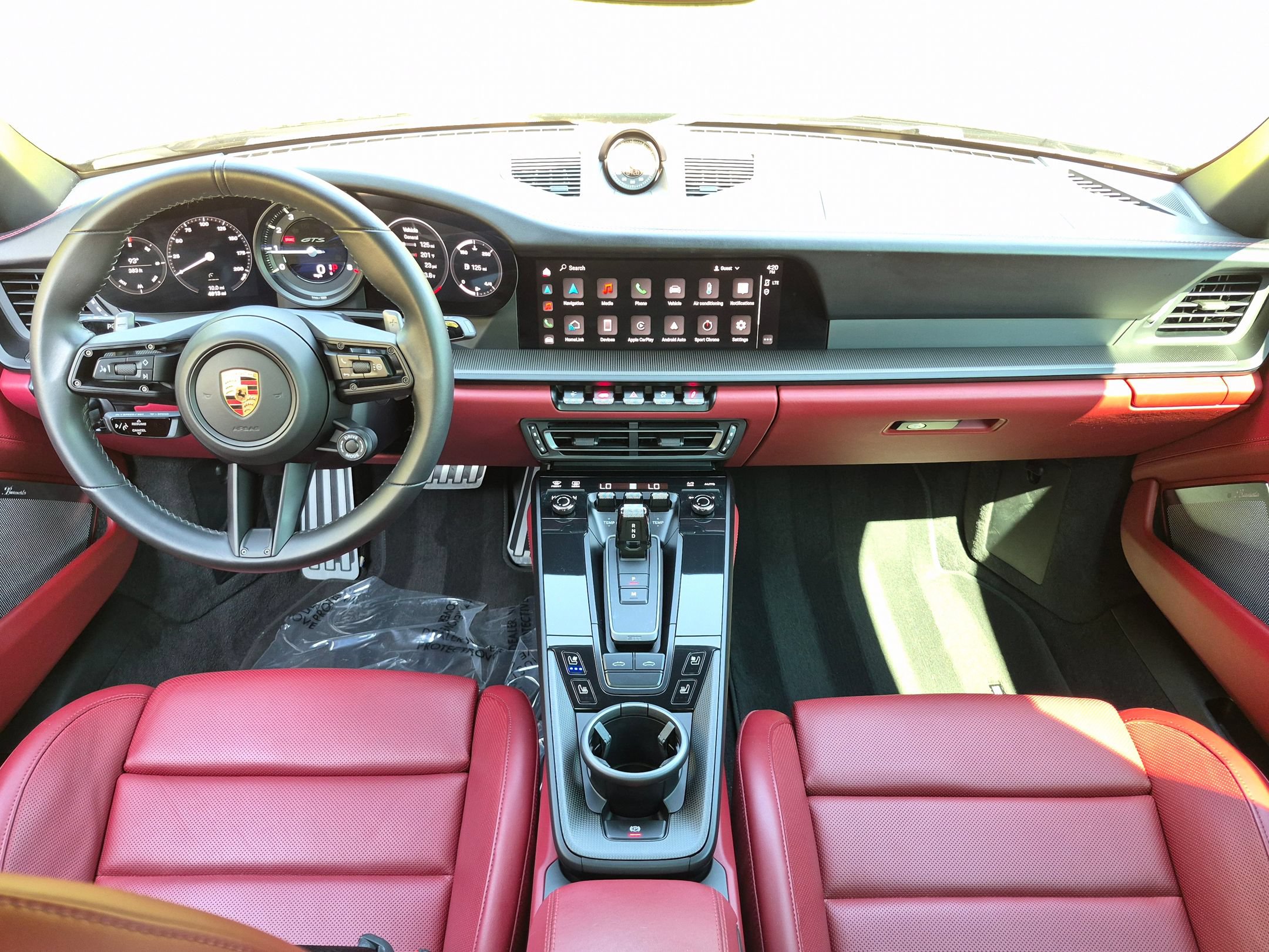 Certified 2024 Porsche 911 Targa 4 GTS AWD/4WD image 20