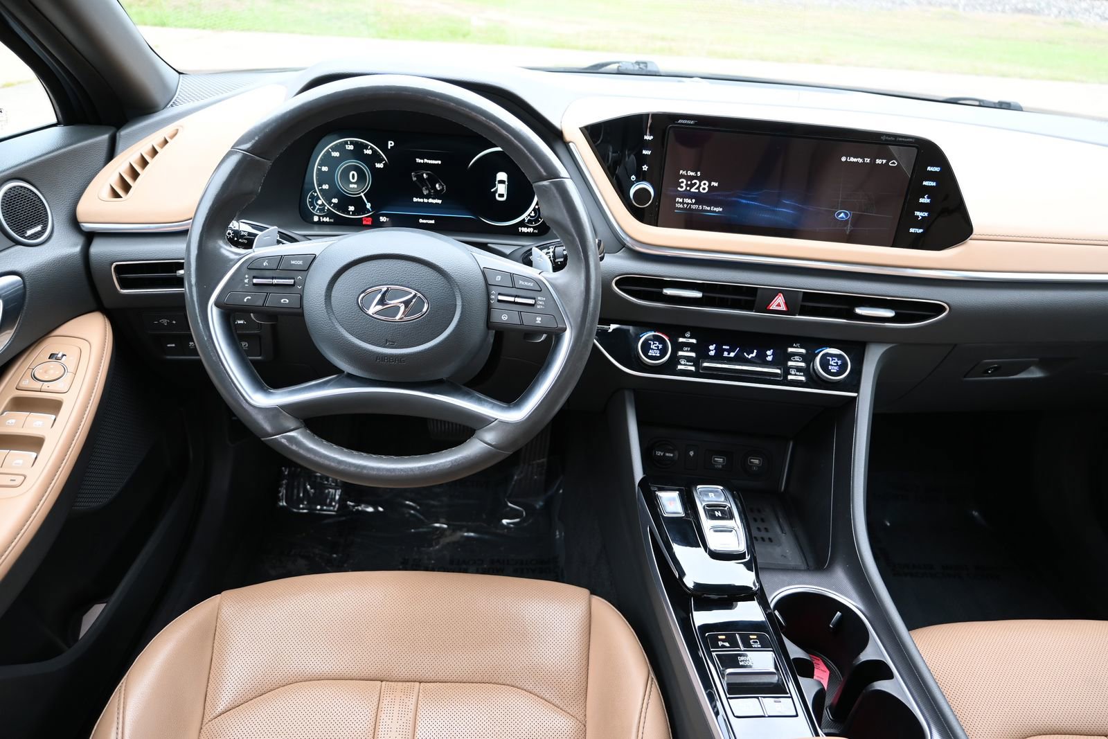 Used 2023 Hyundai Sonata Limited w/ Cargo Package image 17