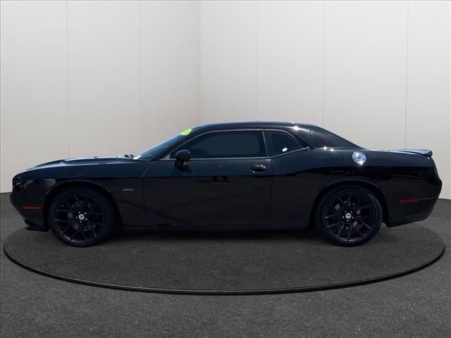 Used 2015 Dodge Challenger R/T w/ Quick Order Package 22B R/T RWD image 2