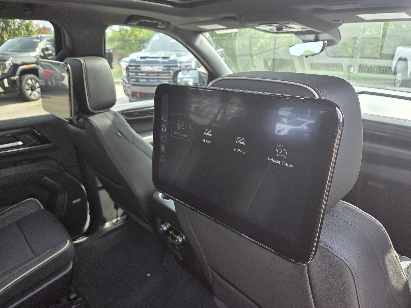 New 2026 GMC Yukon XL Elevation w/ Elevation Premium Package AWD/4WD image 26
