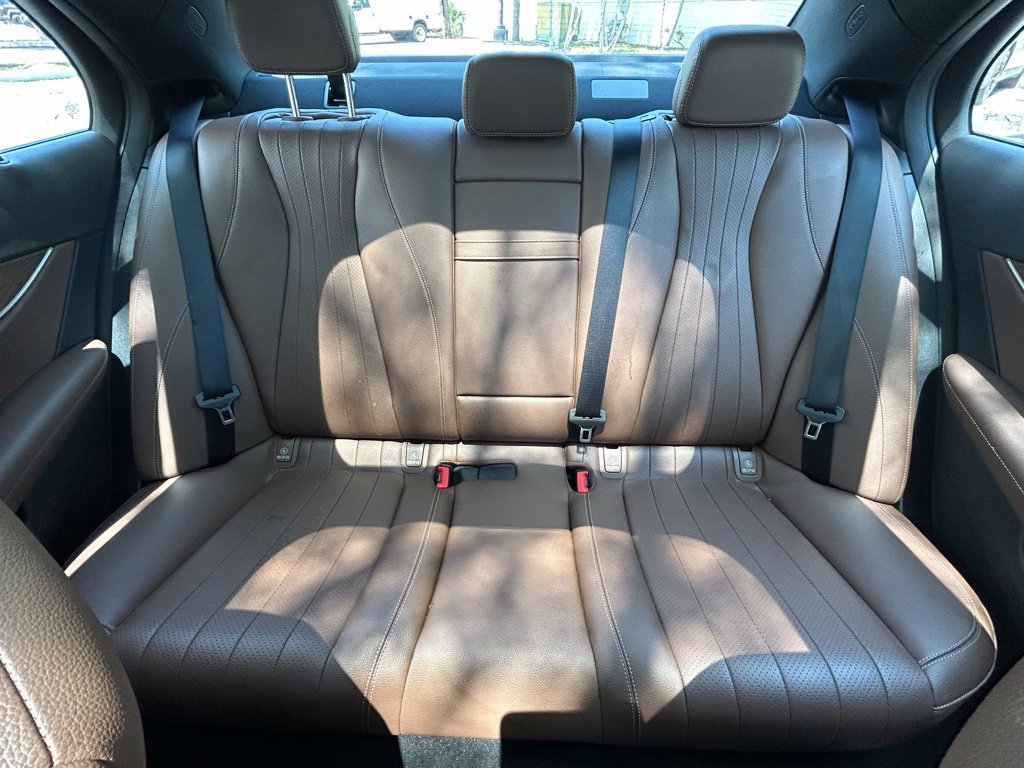 Used 2023 Mercedes-Benz E 350 4MATIC Sedan image 13