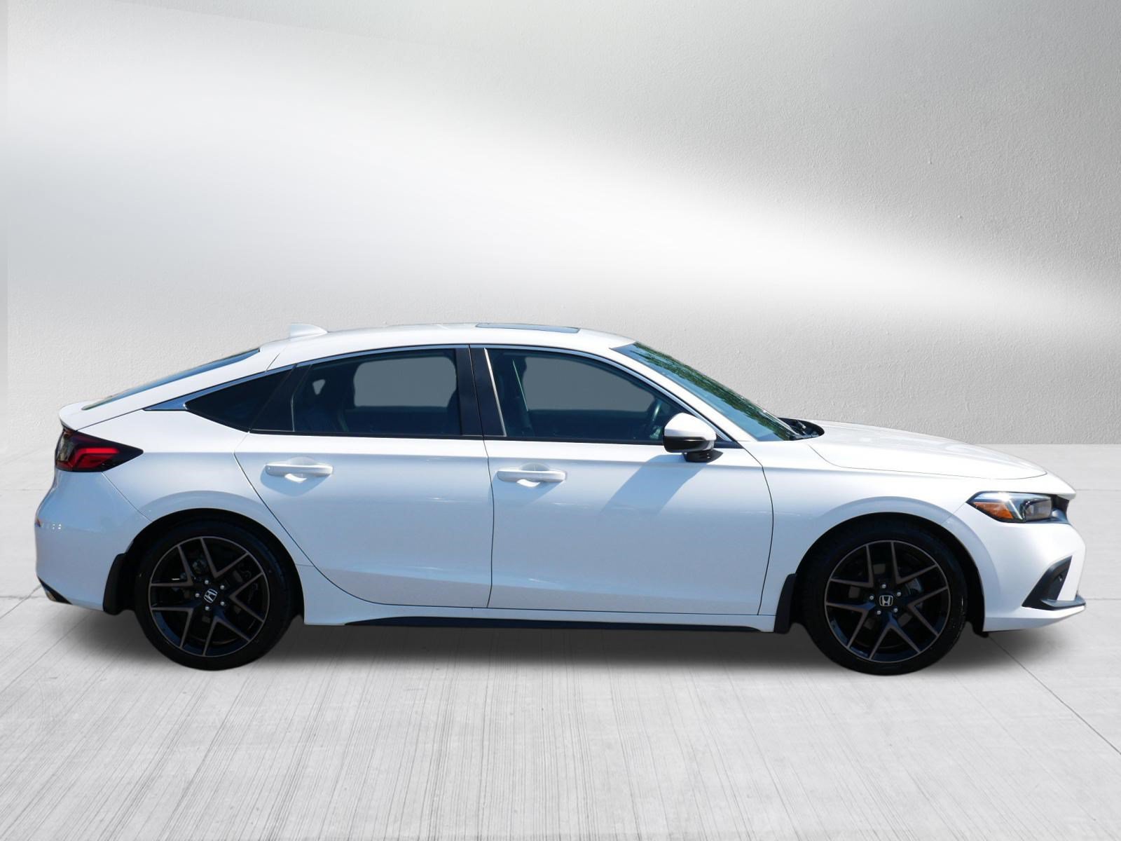 Used 2023 Honda Civic Sport Touring image 8