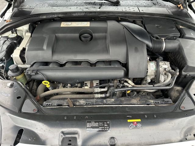 Used 2010 Volvo XC70 T6 image 29