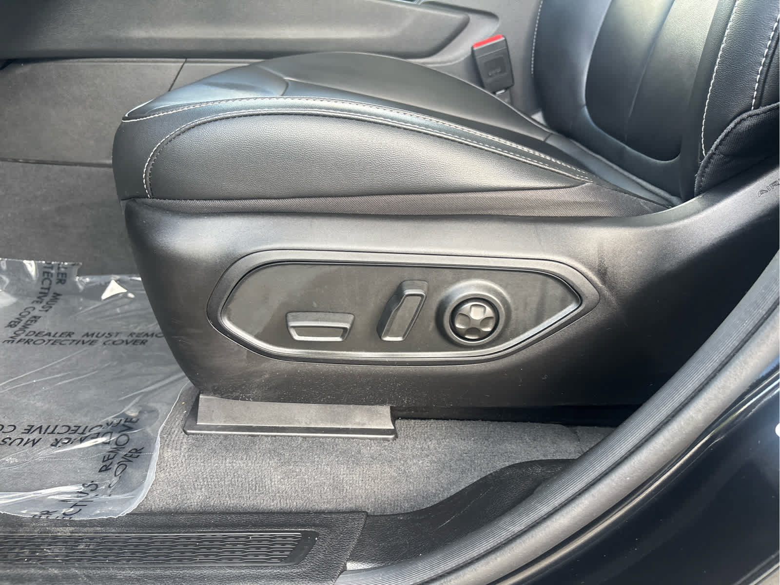 Used 2023 Jeep Grand Cherokee 4WD 4xe image 26