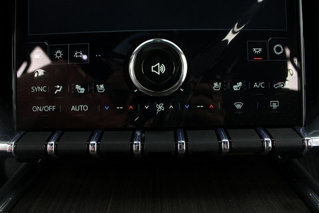 New 2026 GMC Acadia Denali w/ Super Cruise Package image 7