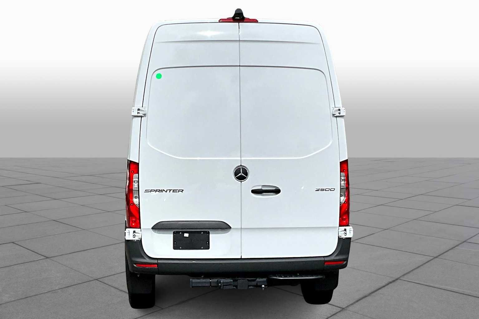 New 2025 Mercedes-Benz Sprinter 2500 image 4